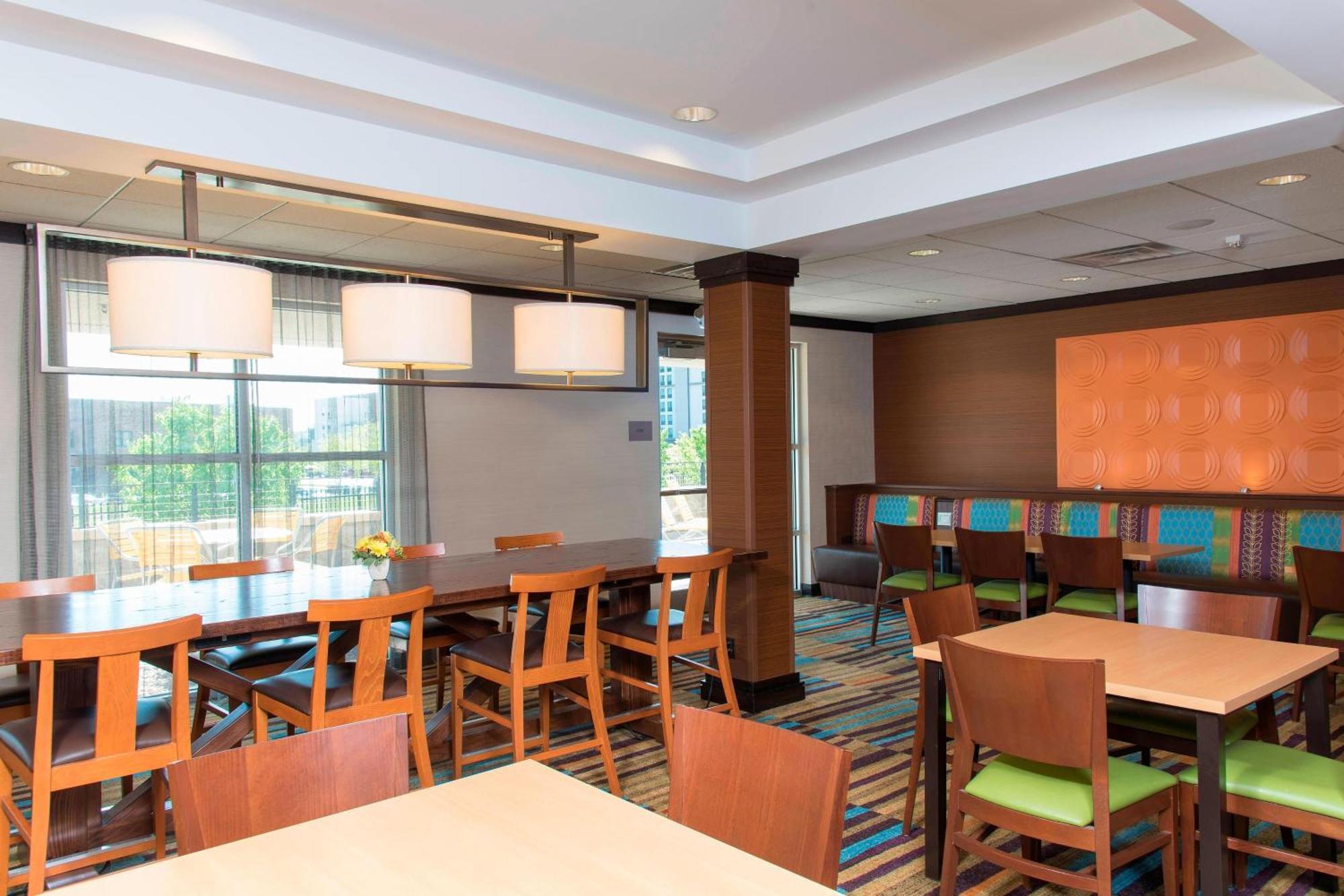Fairfield Inn & Suites By Marriott Omaha Downtown Exterior photo
