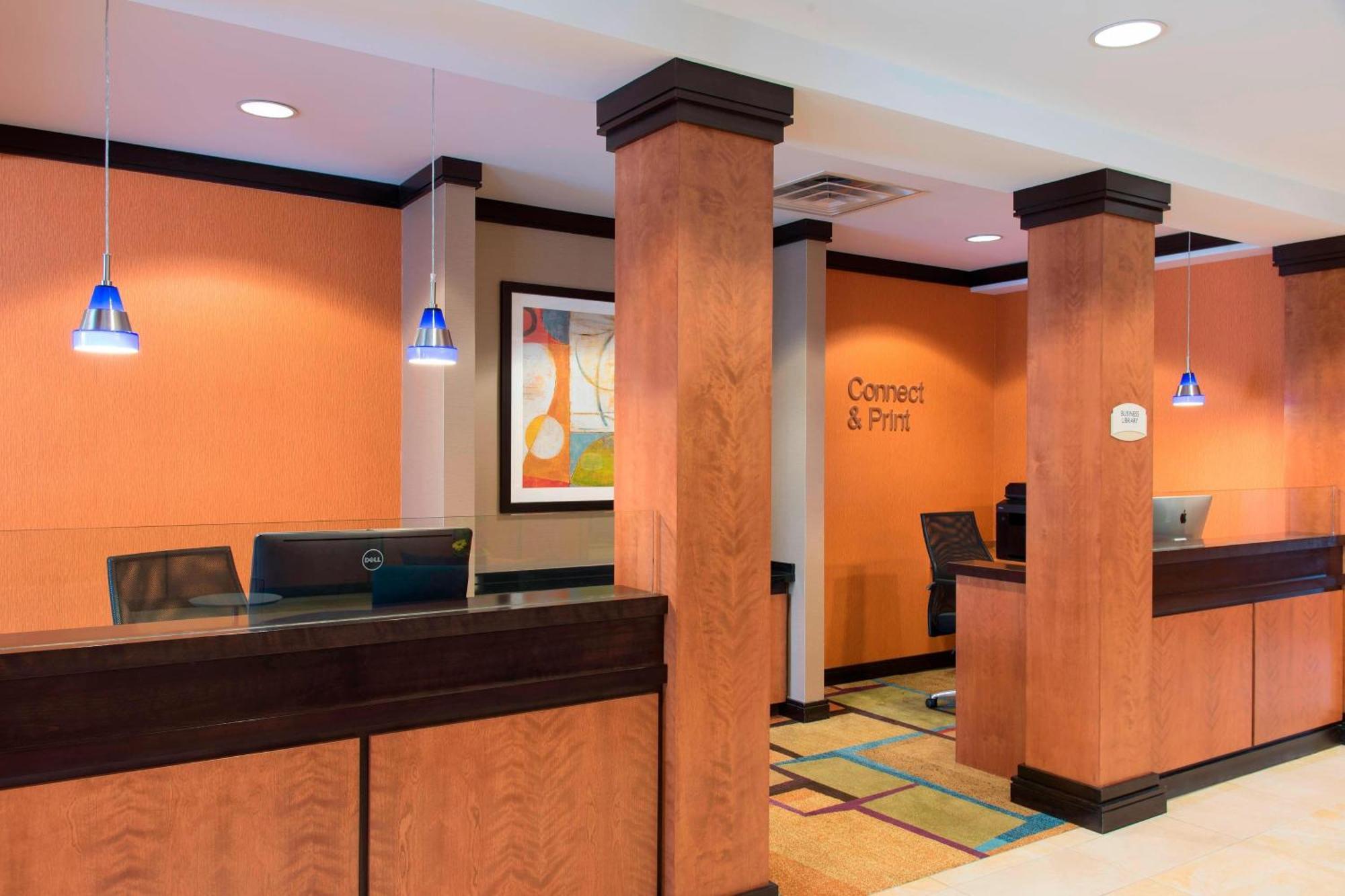 Fairfield Inn & Suites By Marriott Omaha Downtown Exterior photo