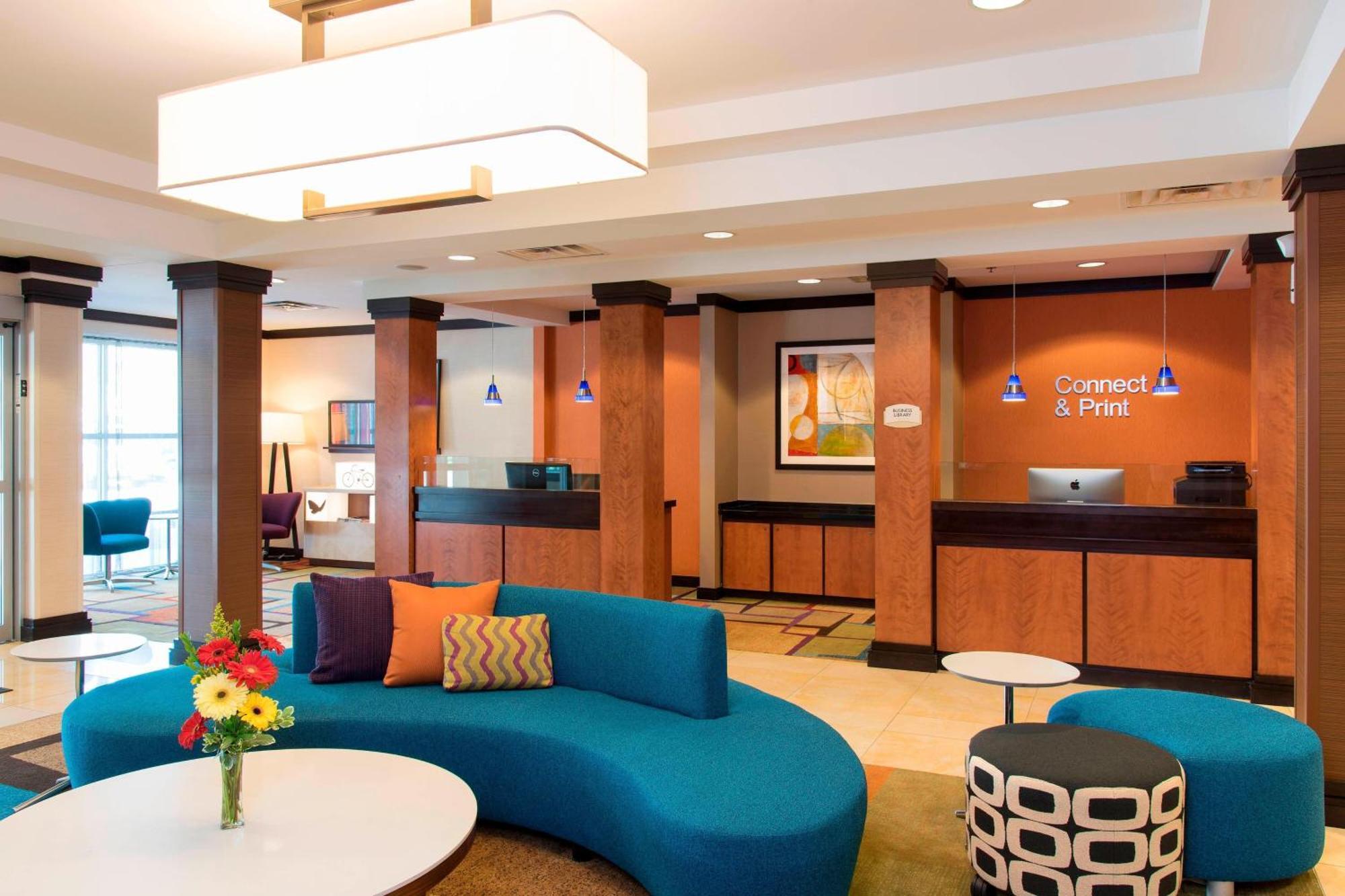 Fairfield Inn & Suites By Marriott Omaha Downtown Exterior photo